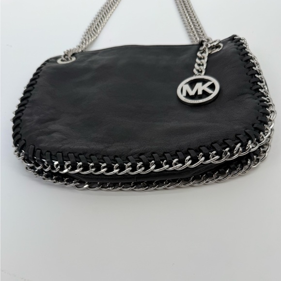Michael Michael Kors Black Leather Shoulder/Crossbody Chelsea Silver Chain Bag - Picture 8 of 17